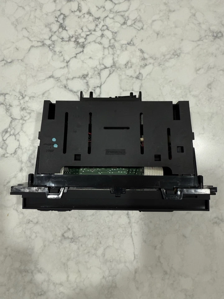 03-04 MARAUDER Tablero de instrumentos Calor AC Clima Unidad de control de temperatura automática Fabricante de equipos originales Foto 2 de 4