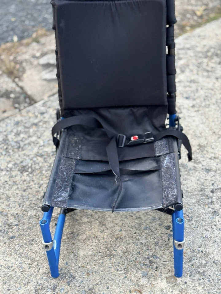 Marco de silla de ruedas manual plegable Quickie 2 Lite 17” de ancho x 17” de profundidad - LEER DETALLE Foto 4 de 4