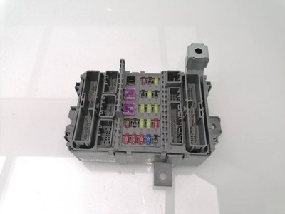 38210TL0G11 SICHERUNGS-/RELAISKASTEN / TL0G113EF / EFA2003F5 / 552414 für HONDA 