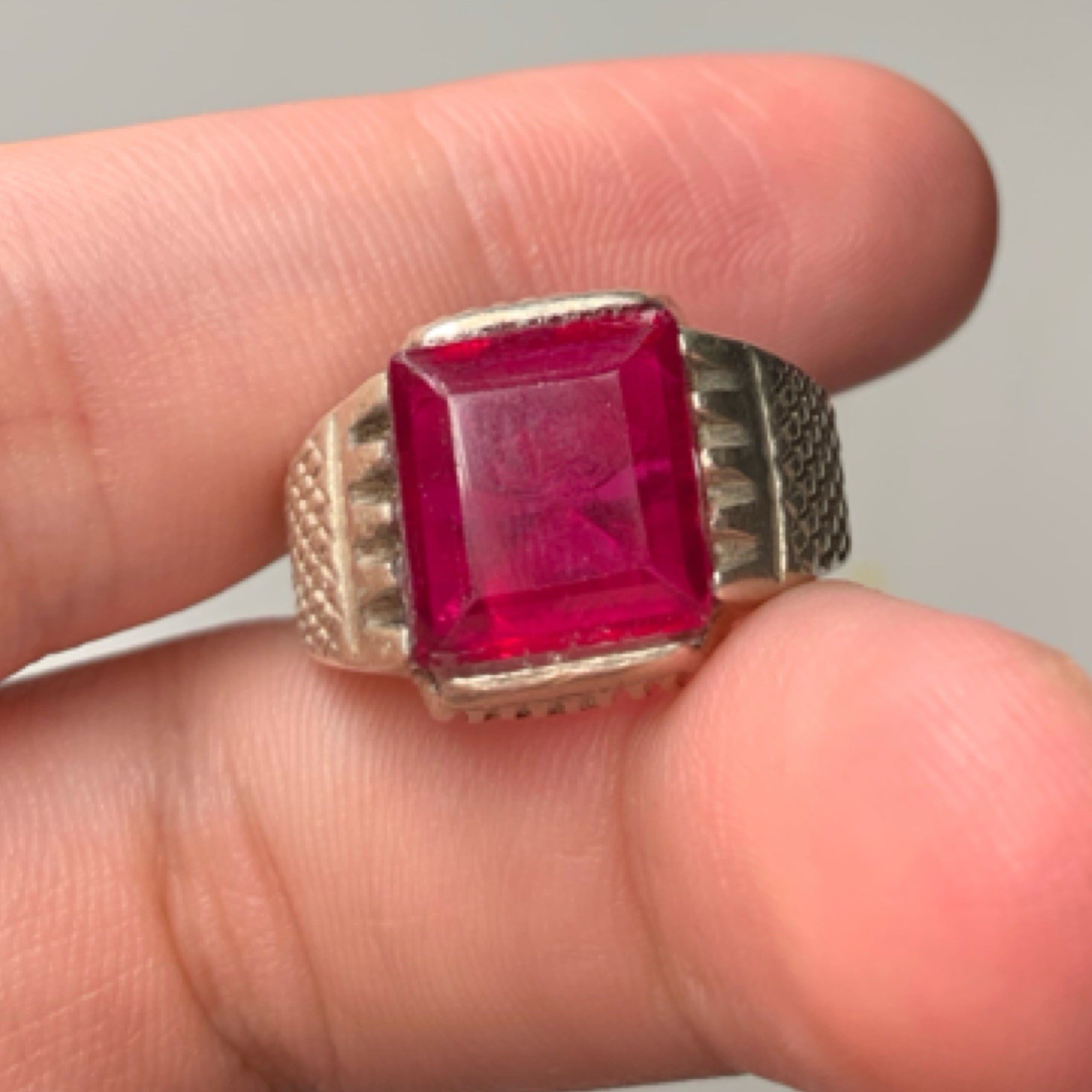 Classic Vintage Solid Silver Ring Featuring Bold … - image 6