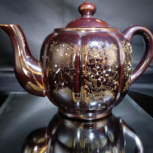 1940's Japanese Redware Teapot, Vintage Handpainted Ceramic, Moriage Art - Picture 7 of 15