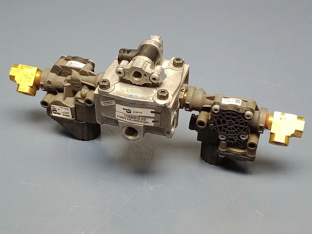 Bendix K109815/K105765 ATR-6 Brake Traction Relay Valve w/2 Bendix 