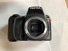 Pentax IST D Digital SLR Camera Body, Black 6MP  Takes 2x CR-V3 