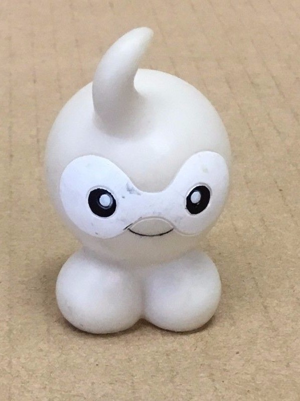 2004 Pokemon Finger Puppet #351 Castform Figure Catch Them All Nintendo Bandai