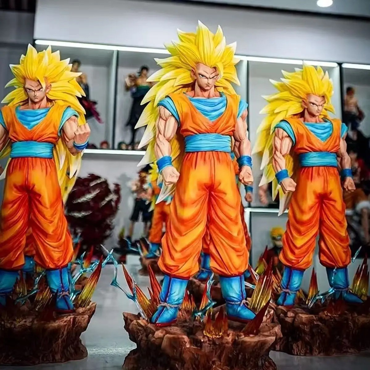 Figura Goku Dragon Ball Z SSJ3 35 cm Base LED PVC Super Saiyan Anime Coleccionable