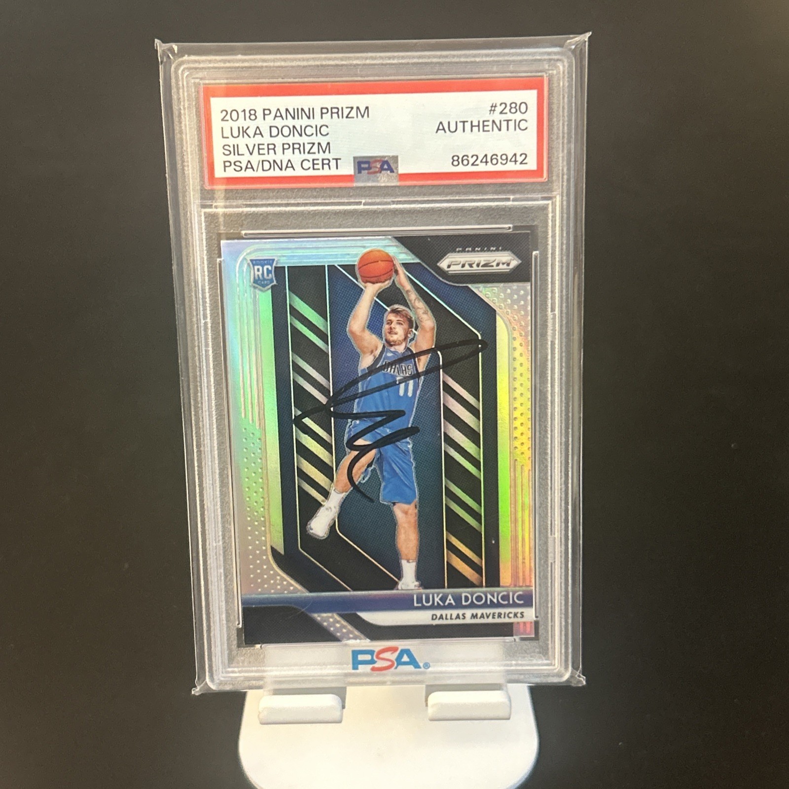 PSA/DNA LUKA DONCIC 2018-19 PANINI SILVER PRIZM ROOKIE CARD RC #280 SIGNED AUTO