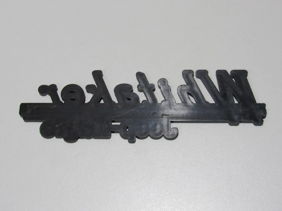 Insignia de distribuidor de plástico vintage Whitaker Jeep-Eagle Minneapolis Minnesota emblema MN Foto 2 de 2