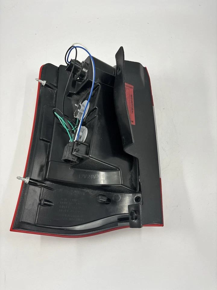 Lámpara de freno con luz trasera LED apta para Chrysler Town & Country 2011-2016 Foto 3 de 4