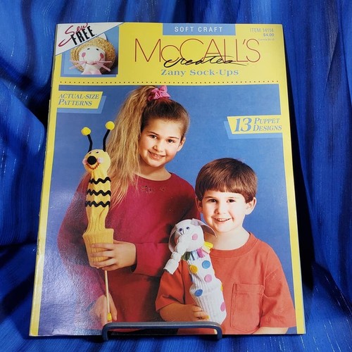 Lote de 4 patrones de guantes y marionetas de calcetines maestros mamás abuelas diversión con lectura NUEVO - Imagen 3 de 5