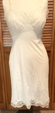 Vtg 1960's VANITY FAIR Cream Nylon Tricot Chiffon Full Slip Size 34 Made USA