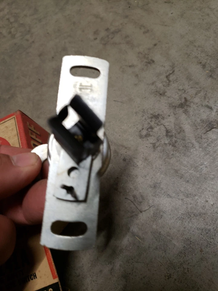  NORS NIEHOFF DR-141A NEUTRAL SAFETY SWITCH/BACK UP LITE SWITCH FOR 50'S CHEVY ? - Image 4 of 4