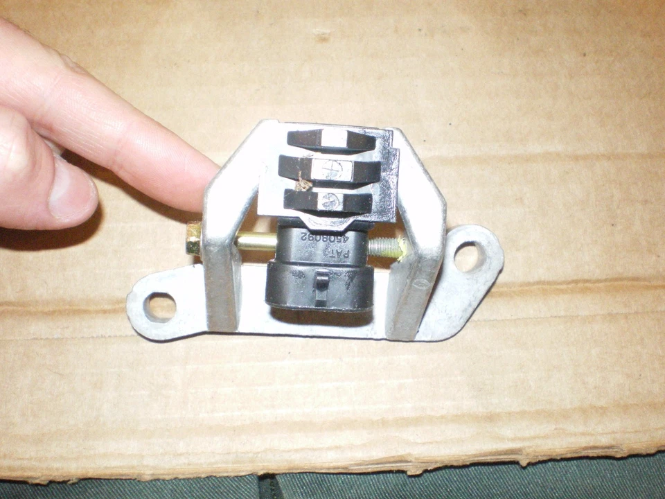 NORS 1986-87 BUICK OLDSMOBILE PONTIAC MOTOR CIGÜEÑAL SENSOR DE POSICIÓN 4 PINES  Foto 2 de 3