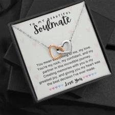 To my Beautiful Soulmate - Valentine's Day Interlocking Hearts necklace gift