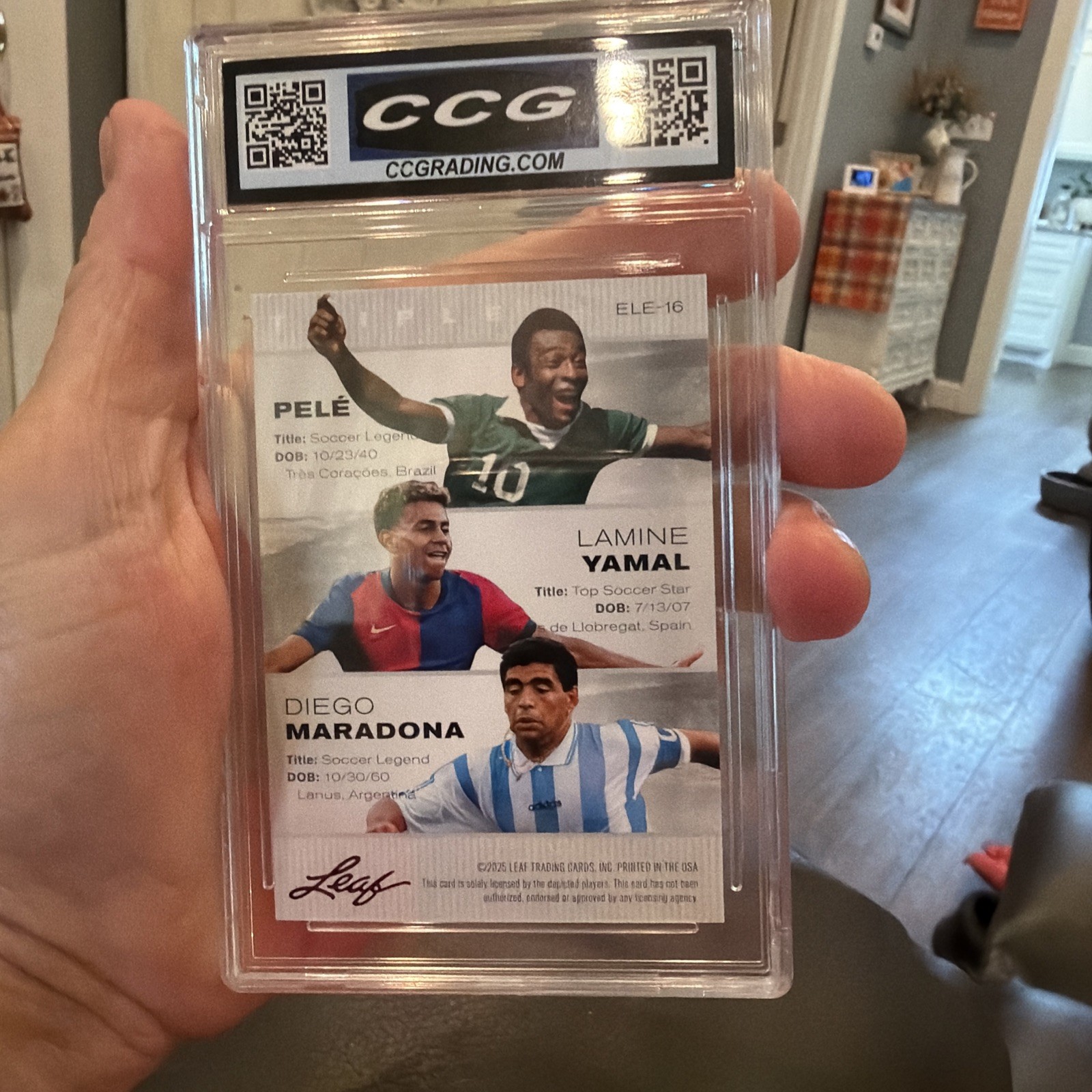 2025 Leaf Triple Pelé Lamine Yamal Maradona Exclusive Legends CCG 10 ELE16 view 3