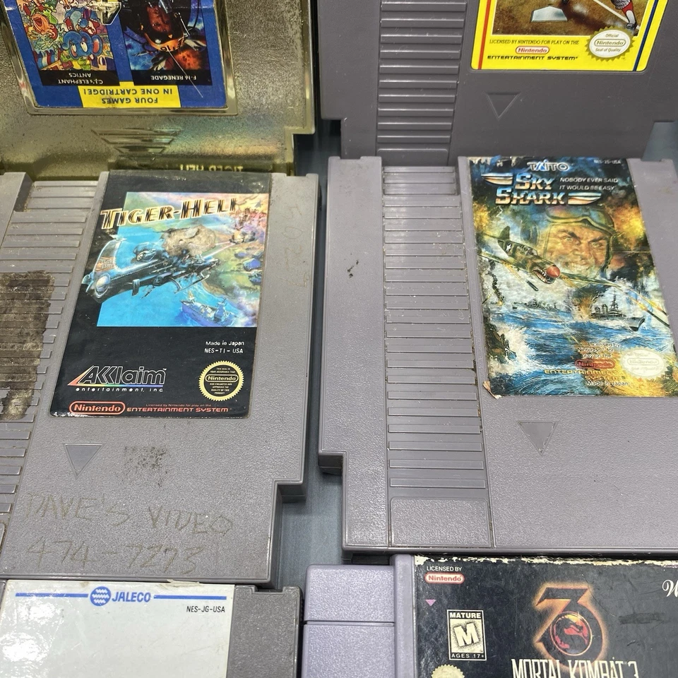 NES/SNES/Sega/Sega Genesis Lot of 17 FOR REPAIR Game Cartridges - Image 4 of 4