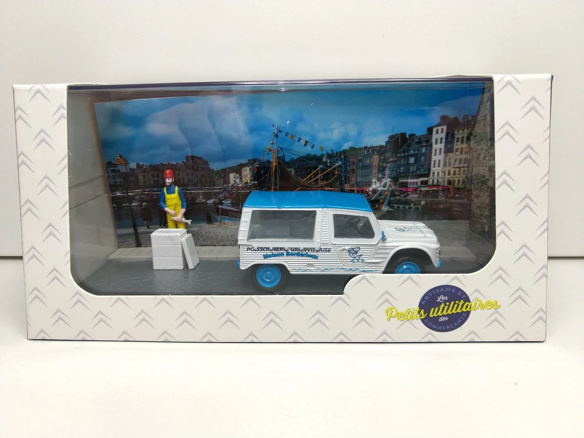 Lot 8 Utilitaires Français Eligor 1/43 + Présentoir - Les Petits Utilitaires