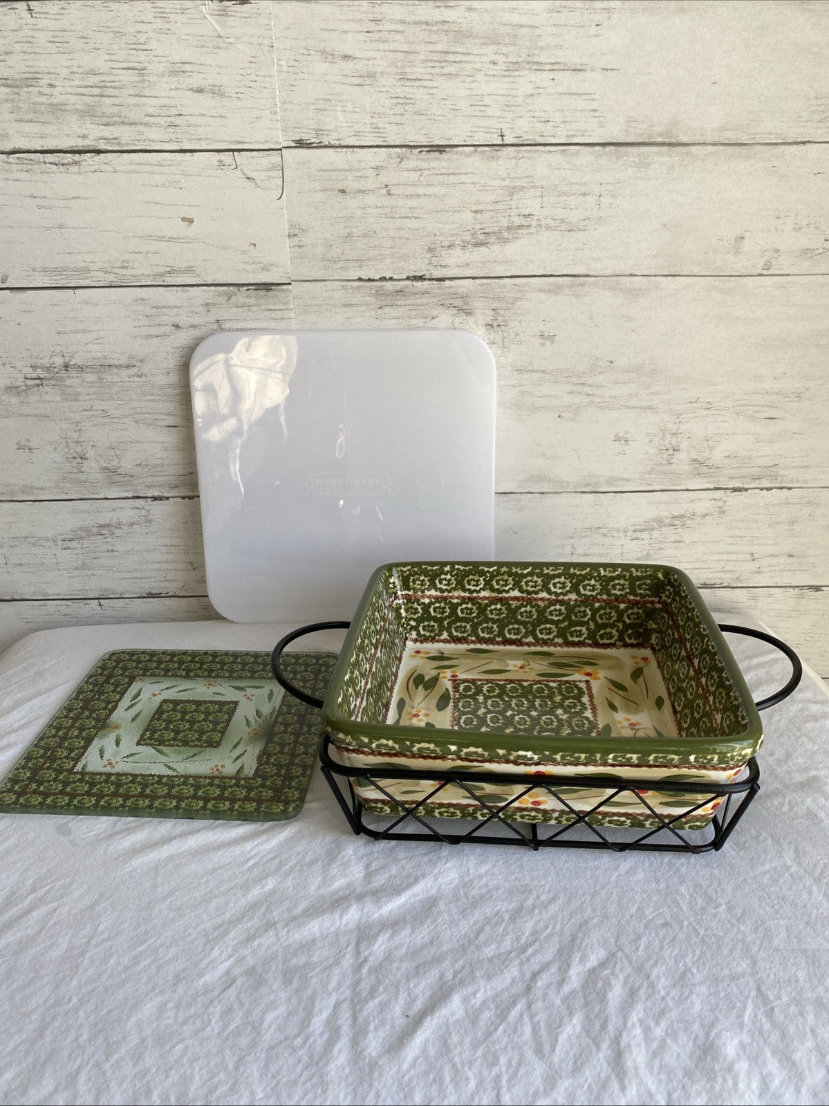 Temp-tations by Tara Old World Green Ovenware 7.75” Square Casserole Rack Trivet