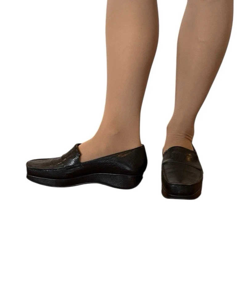 STEPHANE KELIAN PARIS FRANCE 5.5 US 8 BLACK LEATHER LOAFER PLATFORM WEDGE SHOE - Image 4 of 4