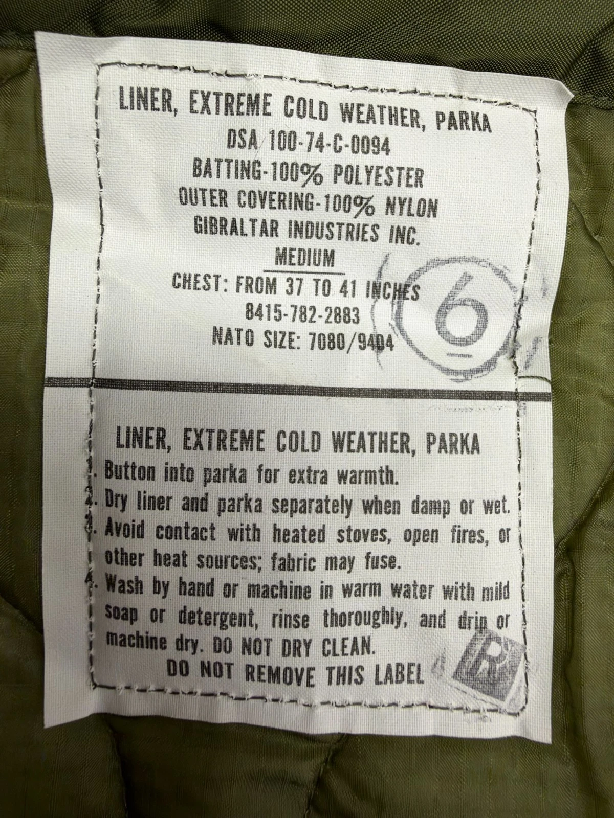 1 Piece M-65 US Military Liner NOS - product detail image 3