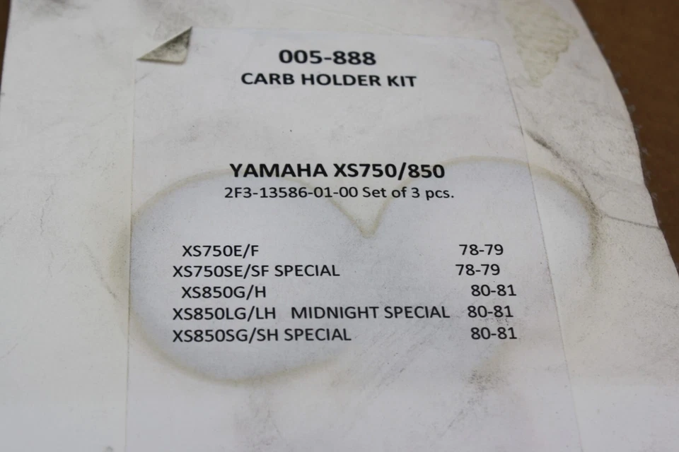 CONJUNTO DE 3 SUPORTES DE CARBOIDRATOS PARA BOTAS COLETOR DE ADMISSÃO YAMAHA XS750 & XS850 FABRICADAS NO JAPÃO - Imagem 4 de 4