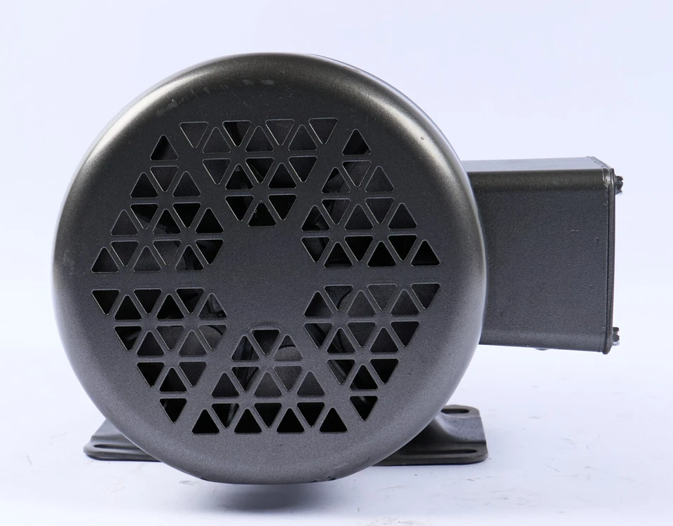 Baldor-Reliance M3535 Three Phase Motor 380V .9A 1140 RPM 1/3HP TEFC - Image 4 of 4