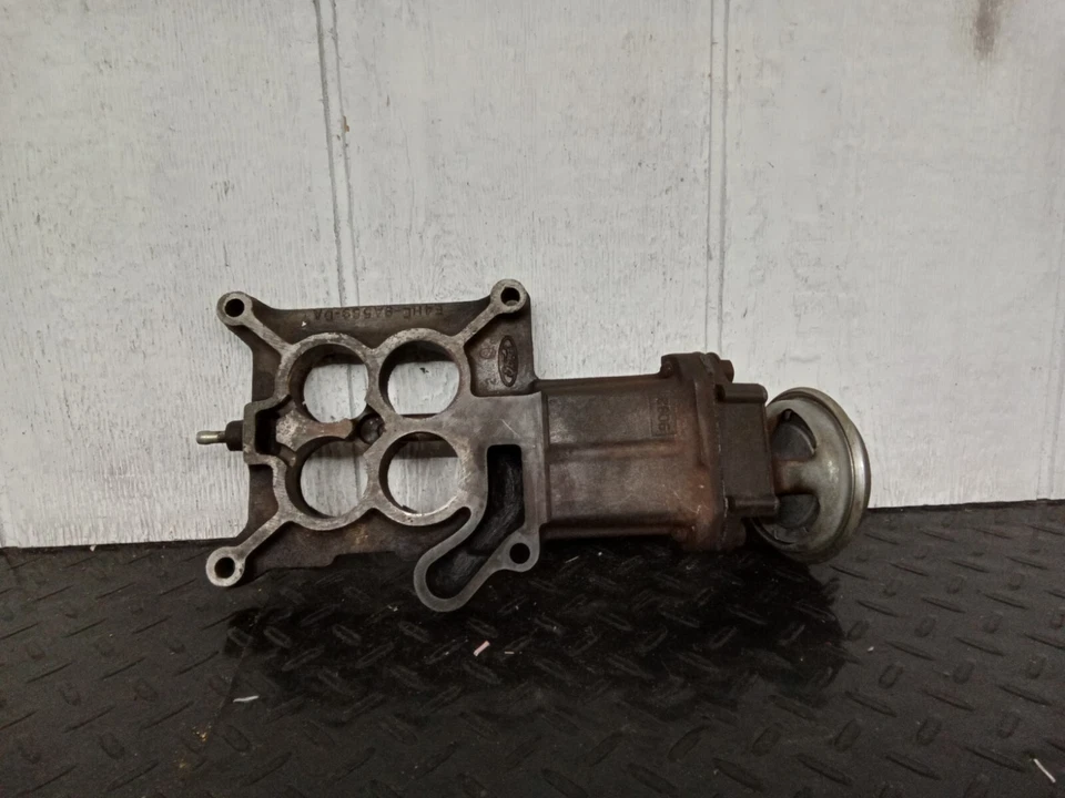 OEM 1984-1987 Ford F250 F350 7.5L Intake Carburetor Spacer | E4HE-9A589-DA - Image 2 of 4