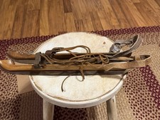 PAIR OF ANTIQUE DUTCH WOOD STEEL ICE SKATES Thialf-Bolsward Primitives Vin