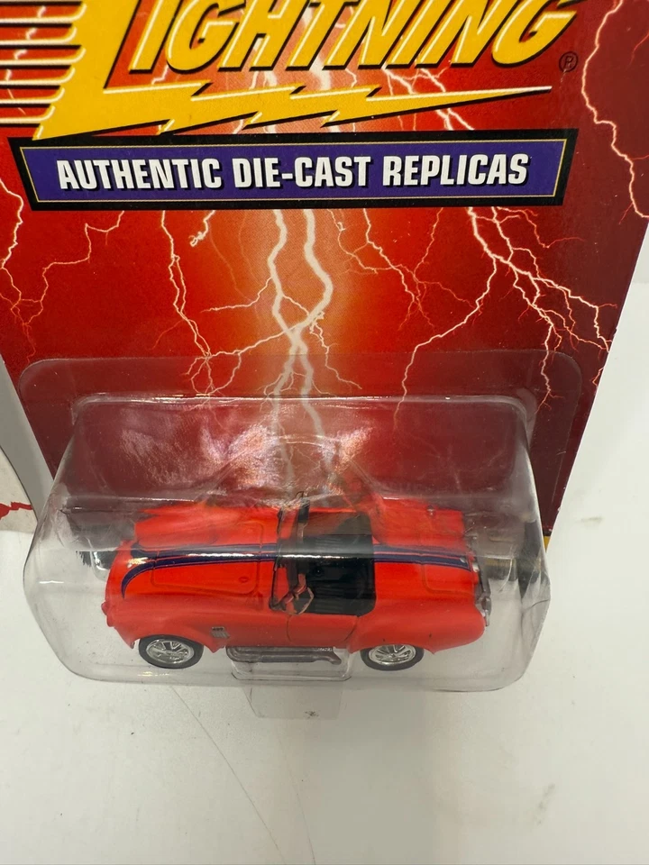 Ford Mustang GT Johnny Lightning Shelby 427 Cobra / '66 Foto 3 de 4