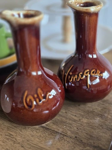 Vintage Collectible Pair HULL Brown Drip Glaze Oil & Vinegar Cruets USA Pottery