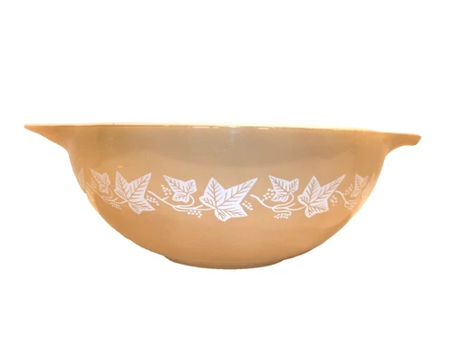 VINTAGE PYREX Sandlewood Cinderella Nesting Mixing Bowl #444  4-Qt