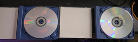 Shenmue (Sega Dreamcast, 1999)-Good condition some minor cosmetic damage