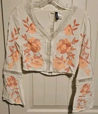 H & M Divided Long Sleeve Crop Top Women's Size 8 Floral Cream