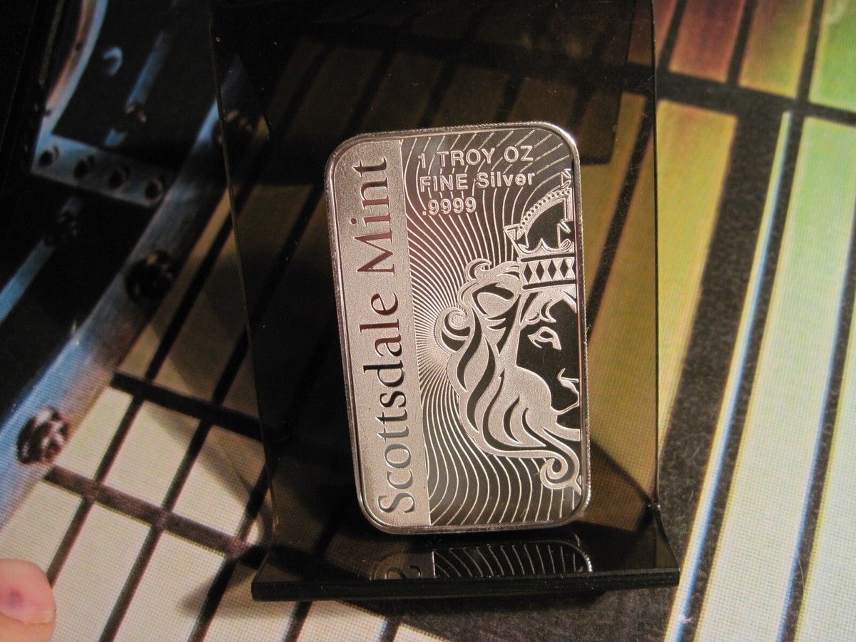 2019 Canada Silver $2 Polar Bear Coin*One Troy Ounce .9999 Fine Silver*In Capsule | Property Room - Foto 4