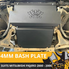 <!--F#f_0-->Bash Plate 4mm 2pcs Powder Coated Black to suit Mitsubishi Pajero 2000 - 2006 NM<!--F/-->