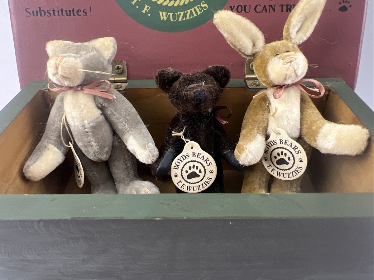 Vintage Boyds Bears T F Wuzzies Wood Box + Figurines Bear, Bunny