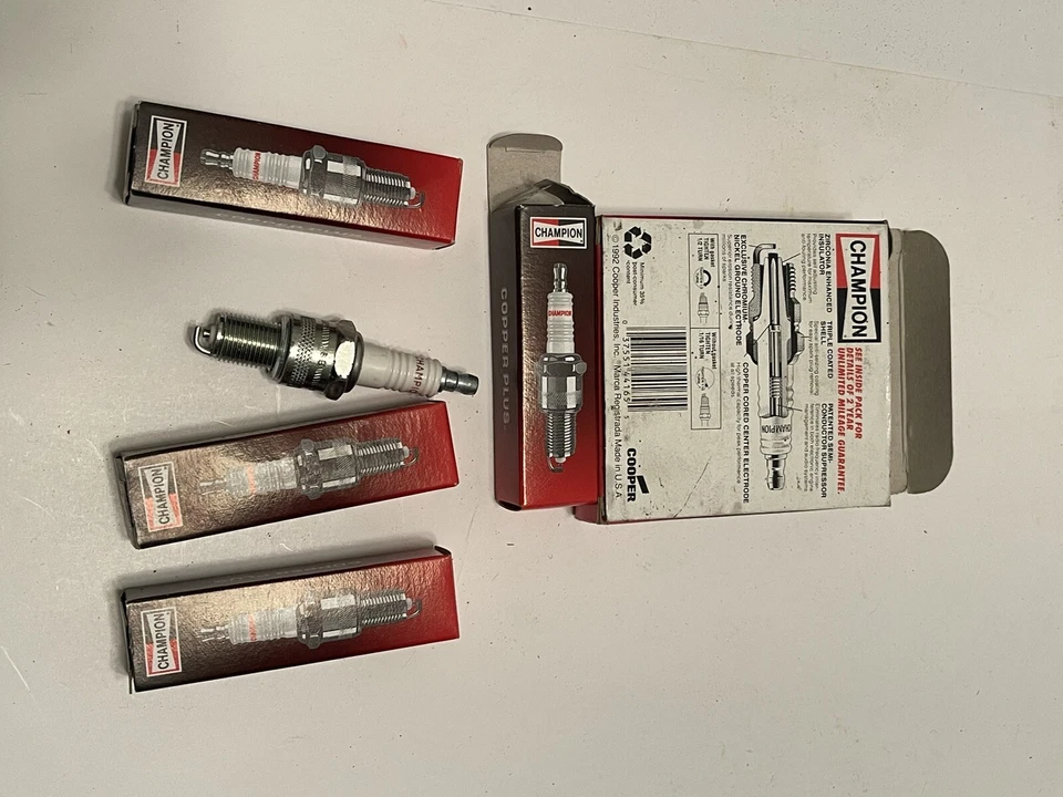 4 PCs Spark Plug Champion Spark Plug RN9YC - Image 2 of 2