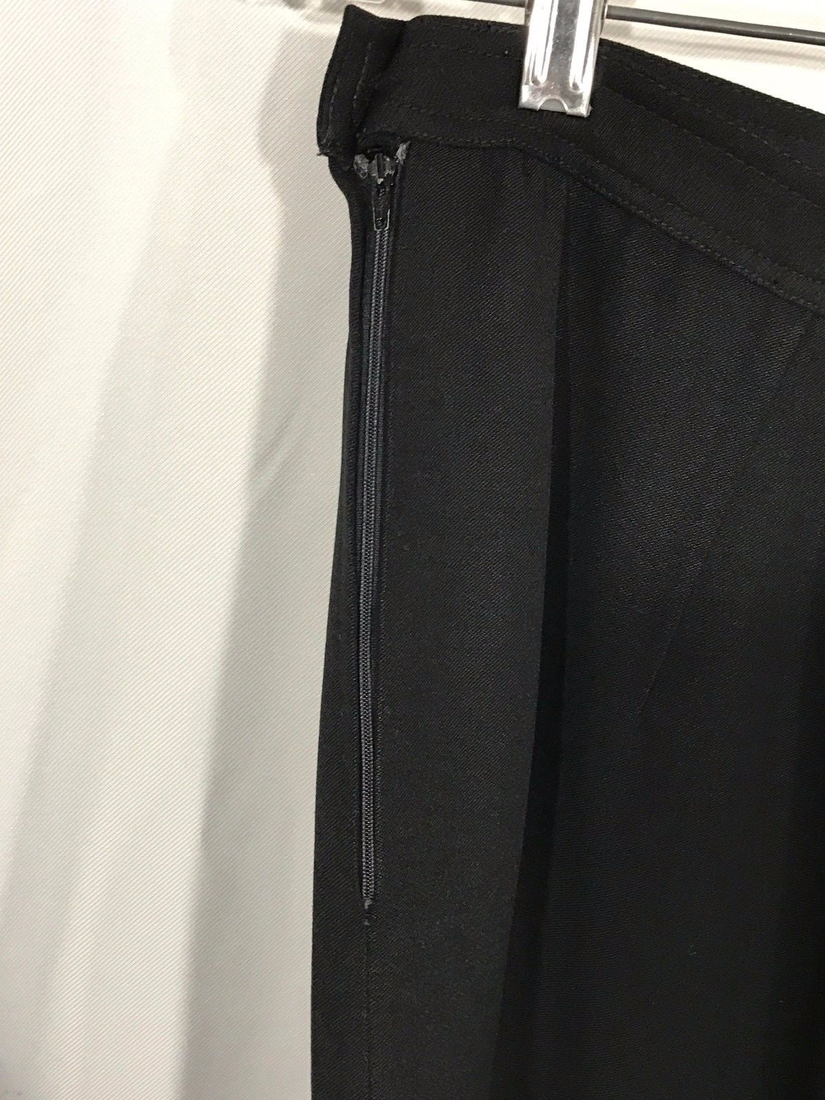 Picture 4 of 5