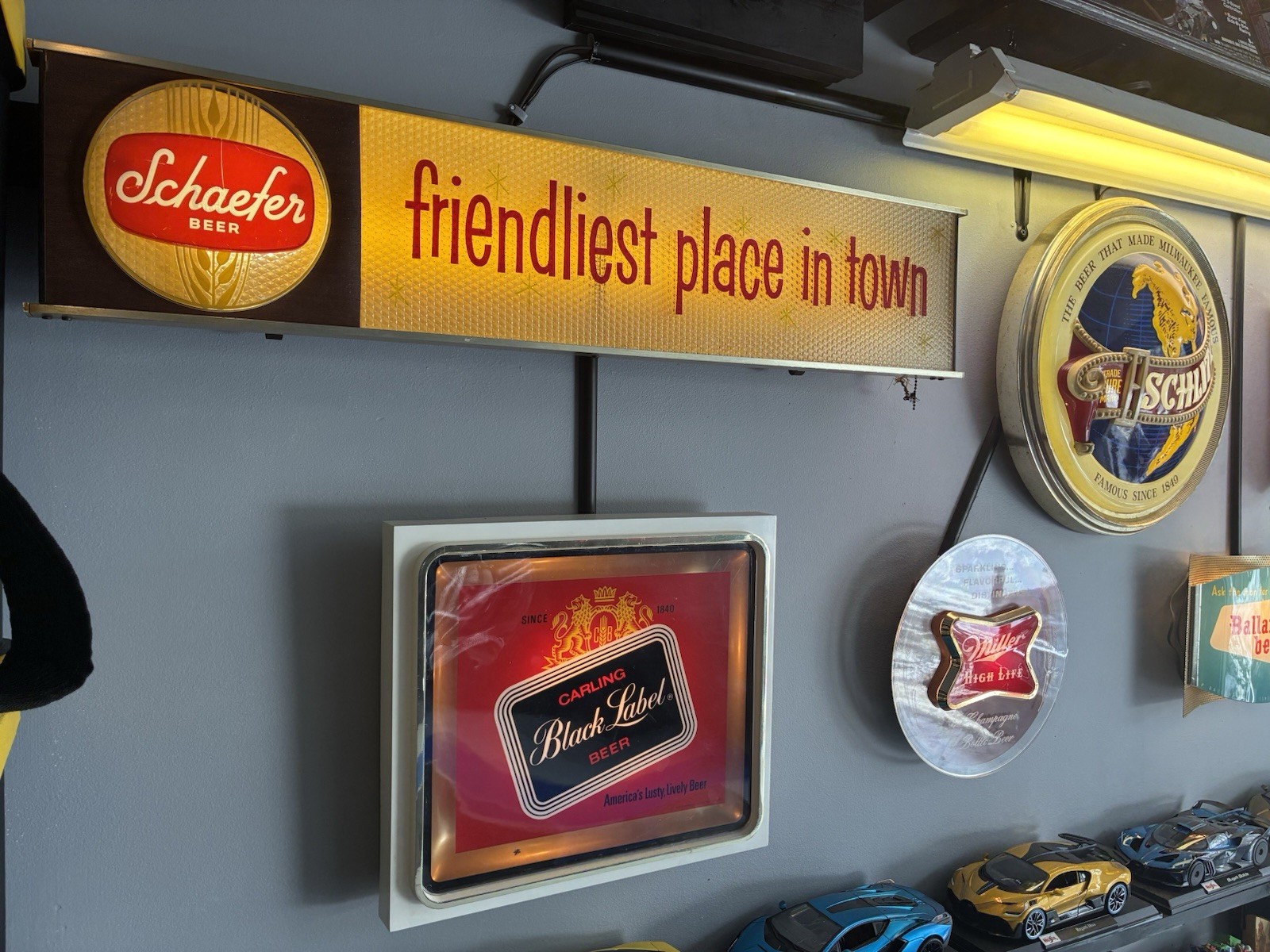 Beer Signs Lighted 60s And 70s All In Excellent Condition And Working 6 ...