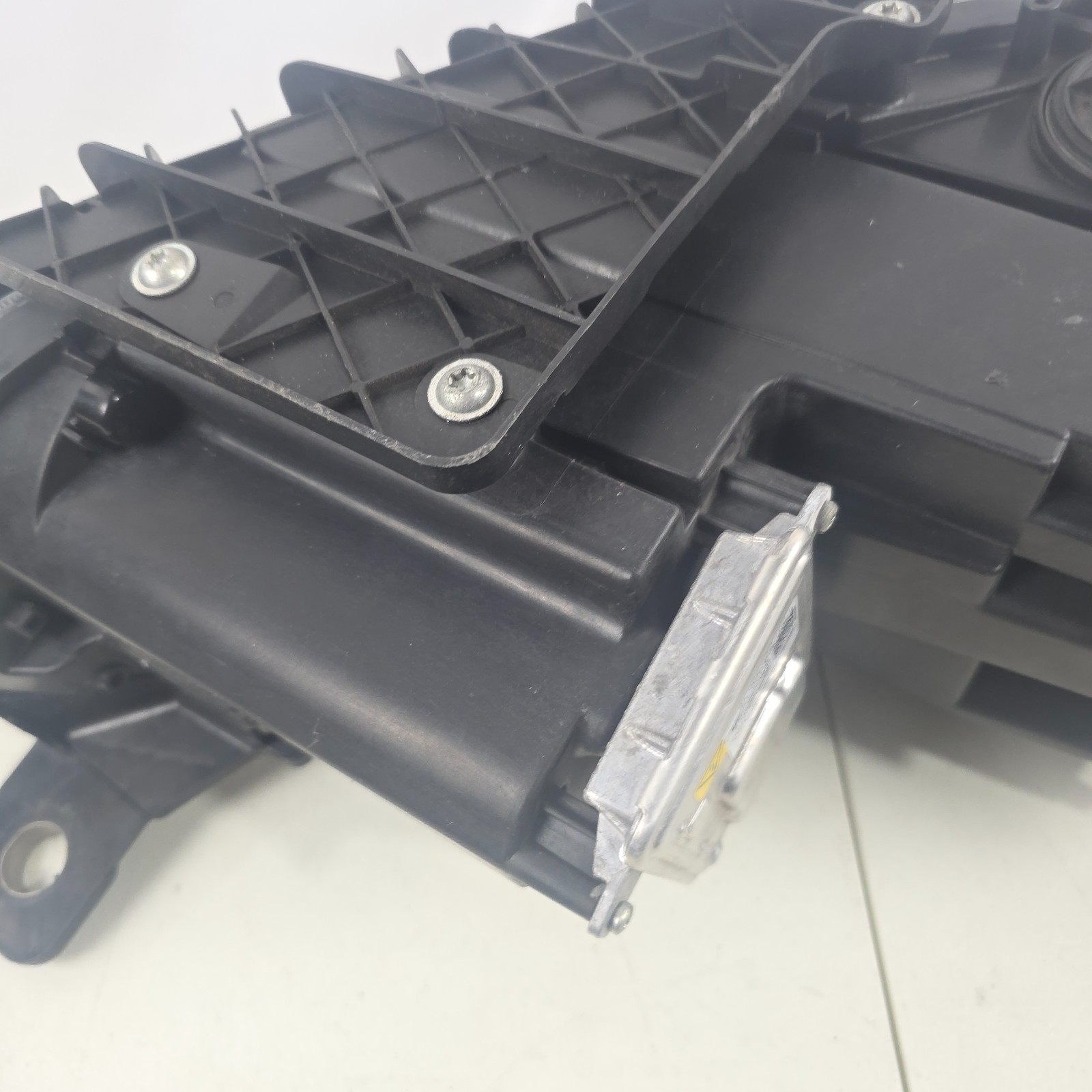 🚗 Maserati Ghibli M157 LEFT Xenon HID US HEADLIGHT GENUINE OEM 00670038241