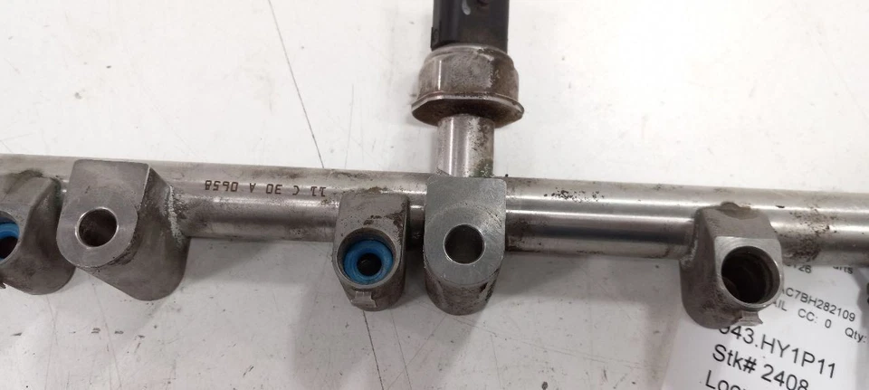 Barra de montaje de inyector de inyección de riel de combustible Hyundai Sonata 2011 2012 2013 Foto 3 de 4