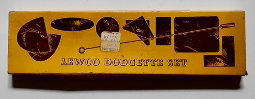 Lewco Plastic Dodgette Set - 7 Red Parts/ 2 Metal Handles - Printing Dodging Kit