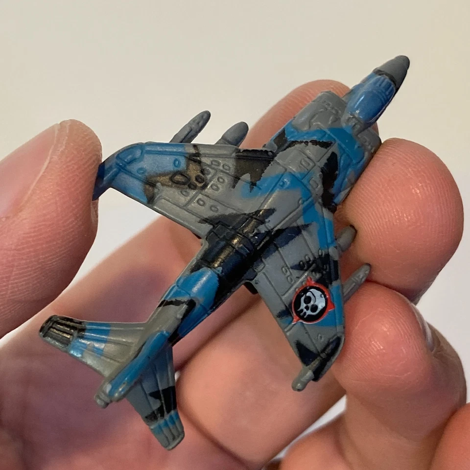 Micro Machines Military AV-8 Harrier Fighter Aircraft Galoob LGTI 1995 - Image 3 of 4