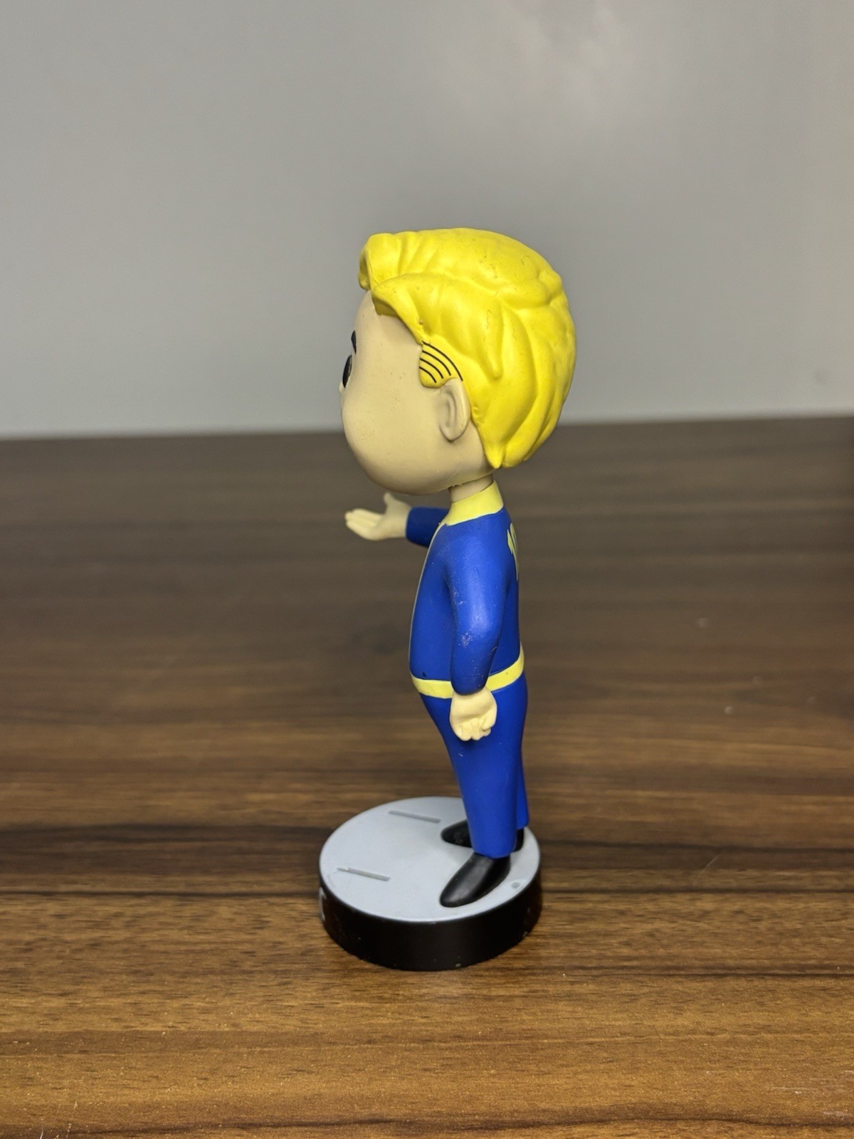 Fallout 4 Vault-Tec - Vault Boy - Speech Bobble Head - No Box / Podium D1