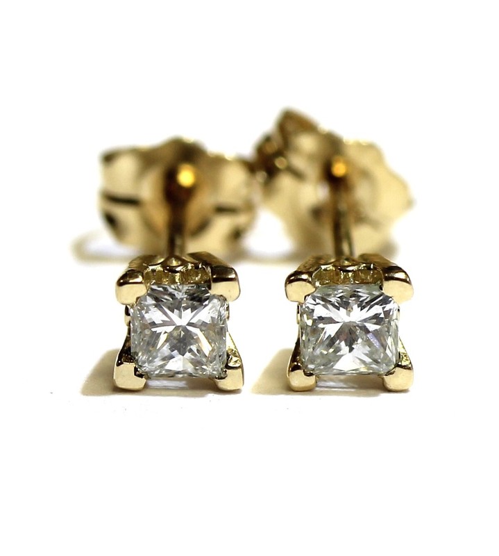 14k yellow gold .45ct SI1 H princess diamond martini stud earrings