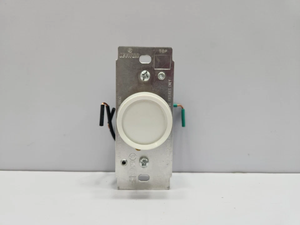 LEVITON 6602 DIMMER SWITCH - Image 3 of 4