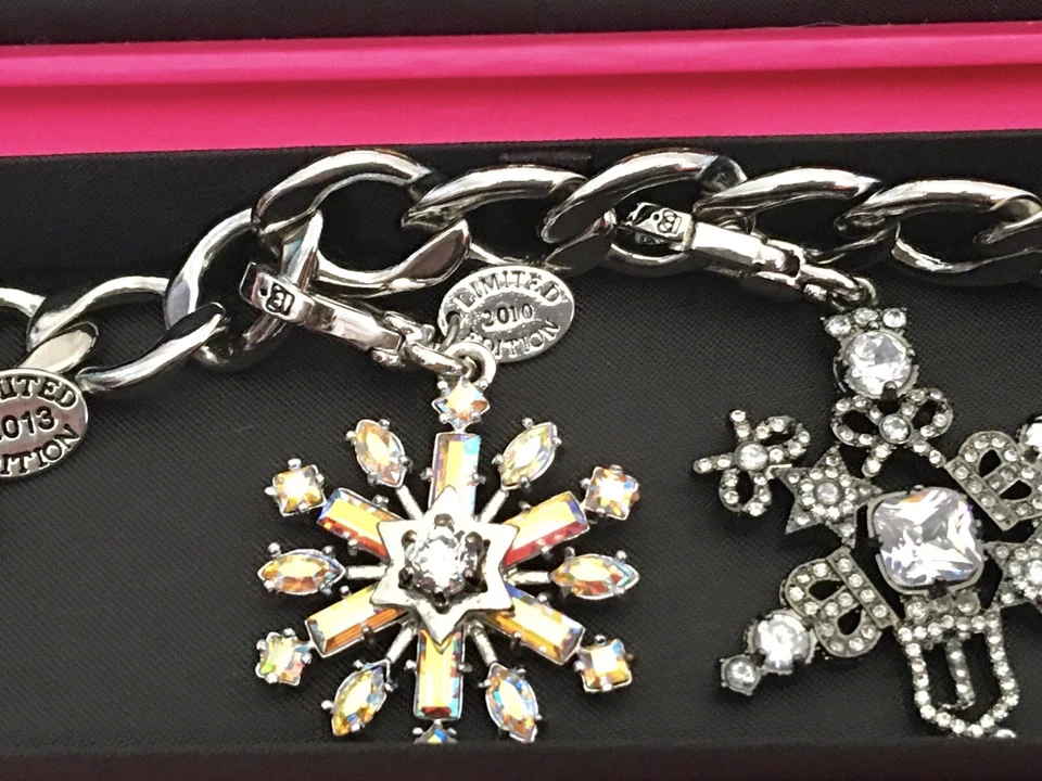 Juicy Couture Winter Snow Flake Rhinestones Charm Bracelet 2010 2013 Snowflakes - Image 3 of 4