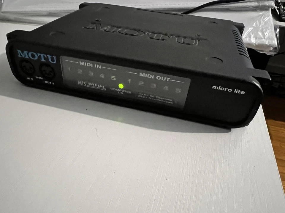 MOTU micro lite 5x5 USB MIDI Interface – Used, Tested & Includes USB Cable - Image 3 of 4