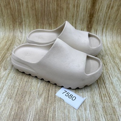 Adidas Yeezy Slide Youth Size 2Y Bone Beige Sandals Slip On  display picture 3