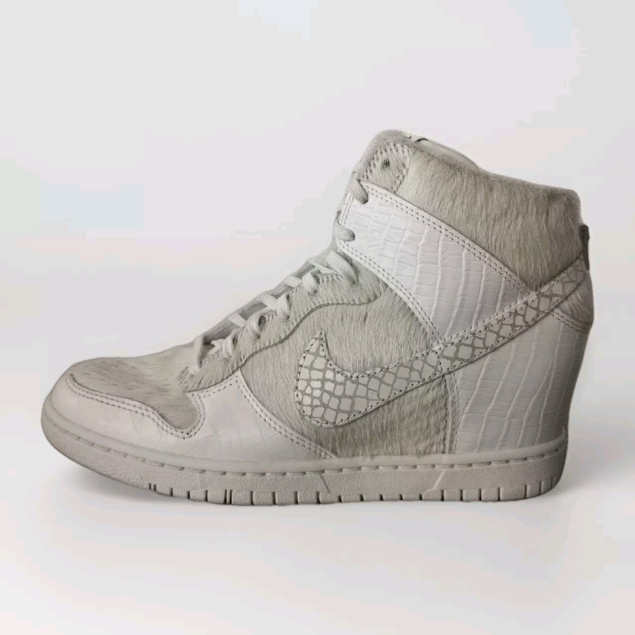 PONY NIKE DARK SKY HI SP SOTTOCOPERTA TAGLIA UK 5 5 EUR 39 (717122 100)