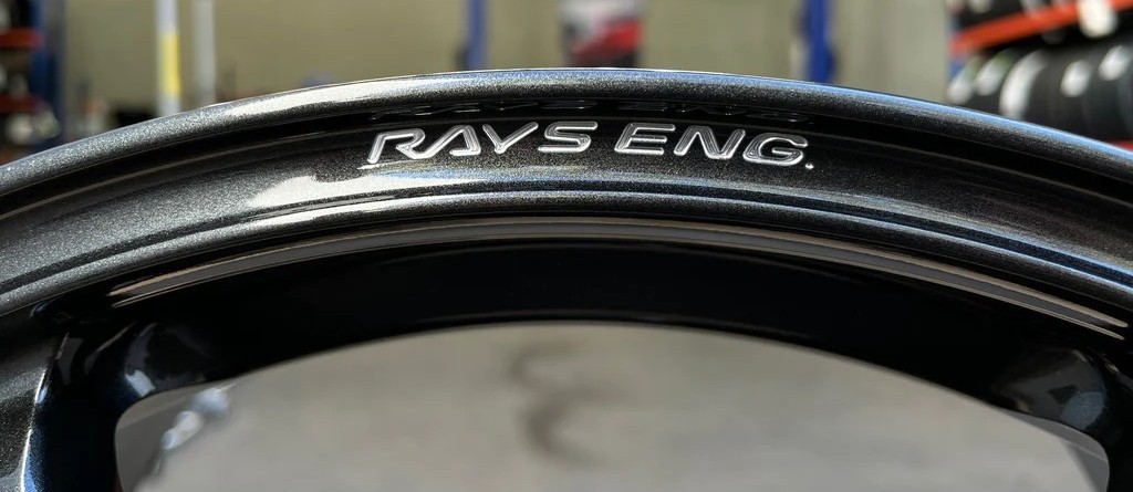 RAYS Volk TE37 Saga S-Plus Wheels 18